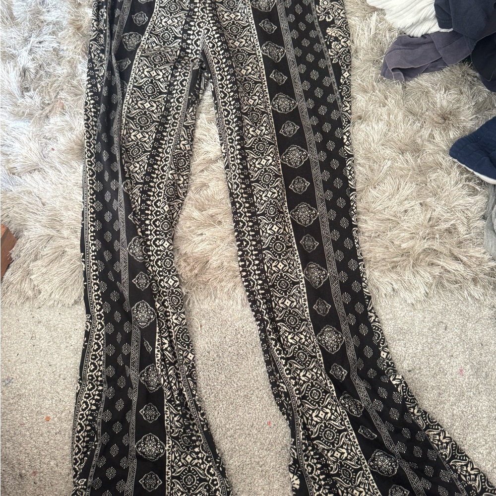 Papaya Black and Gray Patterned Fabric